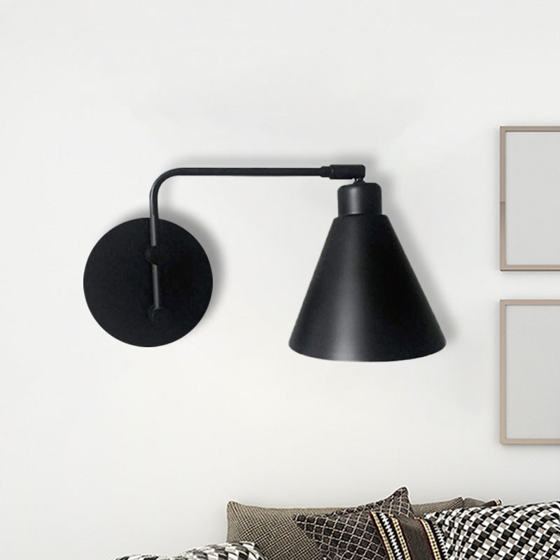 Frendorf | 1-Head Cone Wandleuchte Armatur Landhaus Weiß/Schwarze Ausführung Eisen Drehbar Wandmontage für Wohnzimmer