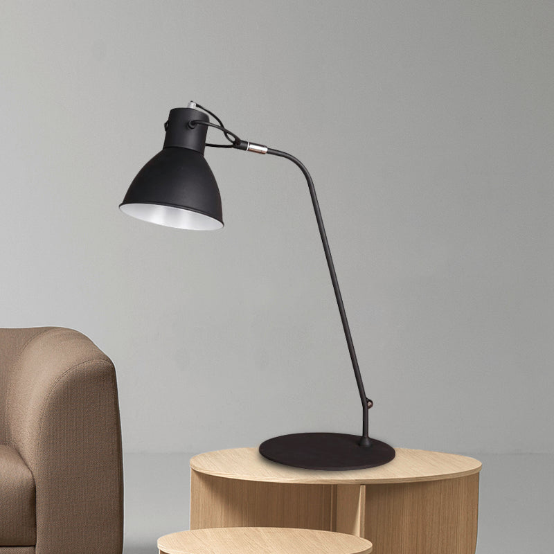 Schwarz Finish LED Schreibtischlampe Antik Metall Gebogene Arm Leselampe mit Kuppel-Schirm für Arbeitszimmer