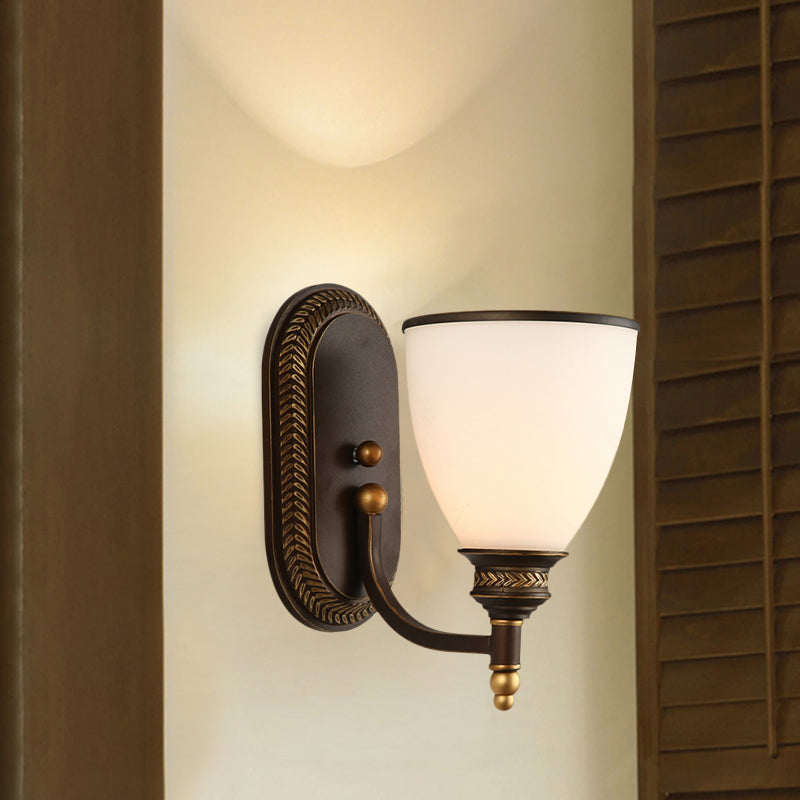 Frendorf | Bowl Shade Opal Glas Muur Gemonteerde Lamp Rustieke Enkele Peertje Slaapkamer Wandlamp Licht in Brons