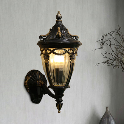 Frendorf | 1 Glühbirne Urne Wand Sconce Licht Loft Messing/schwarzes Metall Wandlampe Leuchte mit klarem geripptem Glas-Schirm