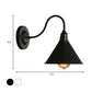 Frendorf | Kegel Schlafzimmer Wandbeleuchtung mit Schwanenhalsarm Bauernhaus Metall 1 Licht Schwarz/Weiß Wandlampe