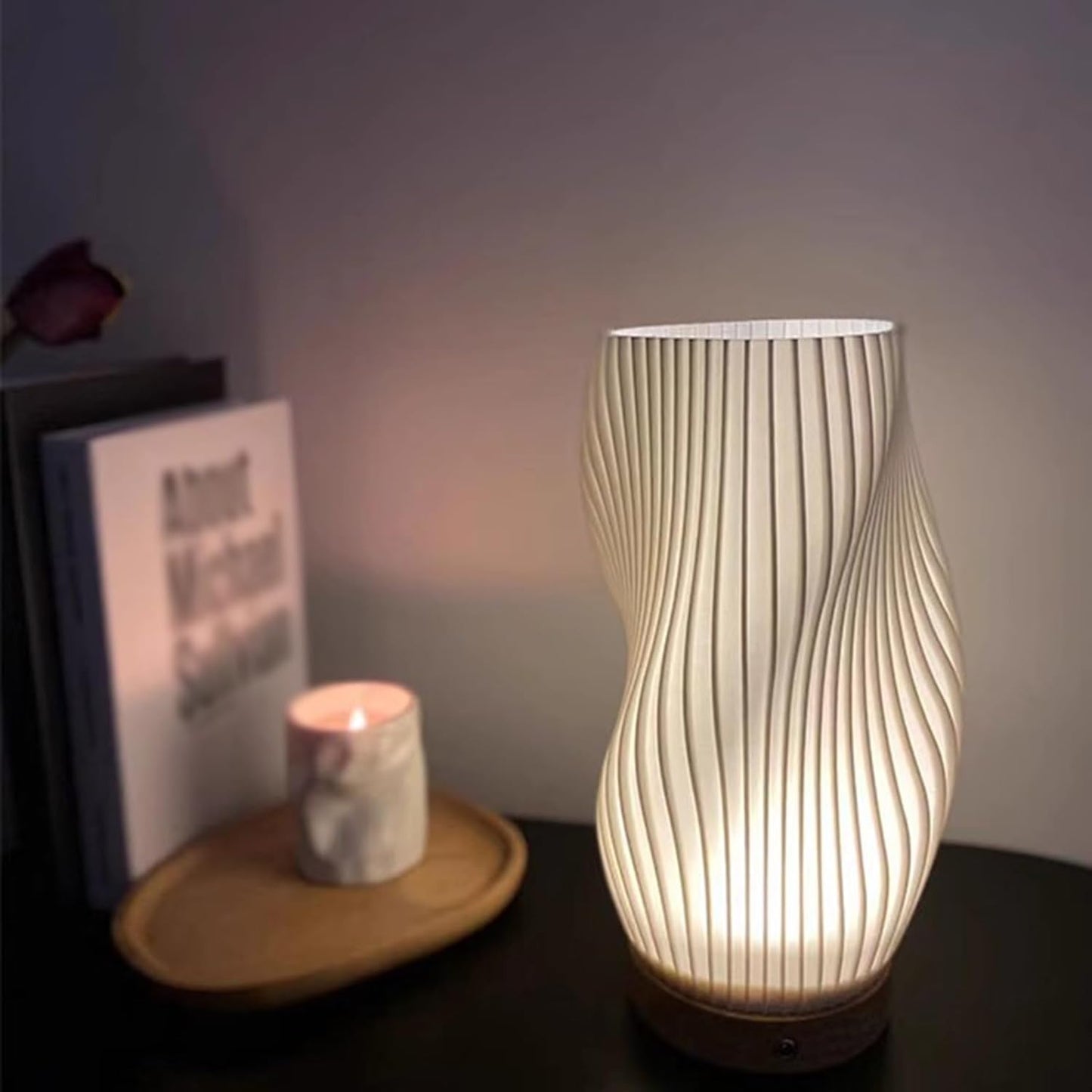 USB-Driven & Elegante Wellen-Design Tischlampe | WaveGlow