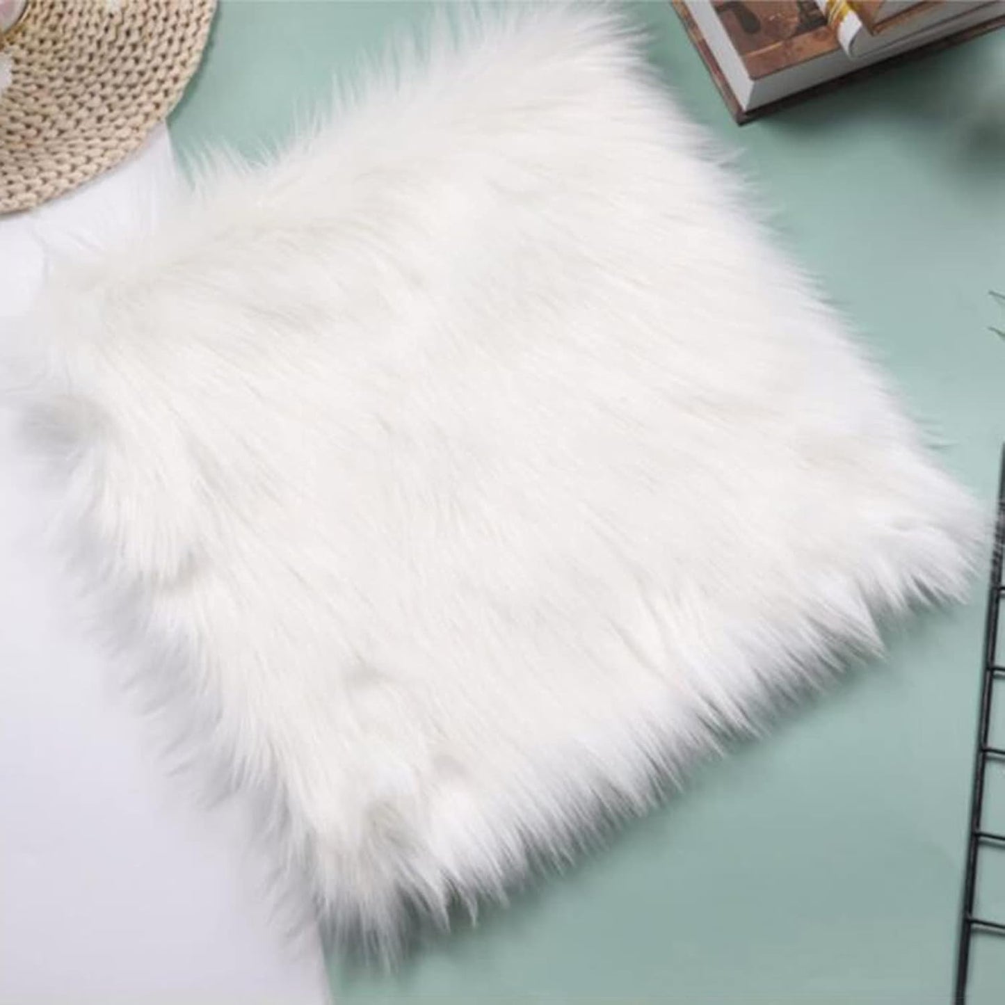 Frendorf | 35×35cm echte Lambswool Stuhlkissen – weiches und luxuriöses Sitzkissen, aus echter Wolle für Wärme und Komfort, atmungsaktiv und langlebig, perfekt für Esszimmerstühle, Bürositze oder Wohnkultur, erhältlich in mehreren Stückzahlen.