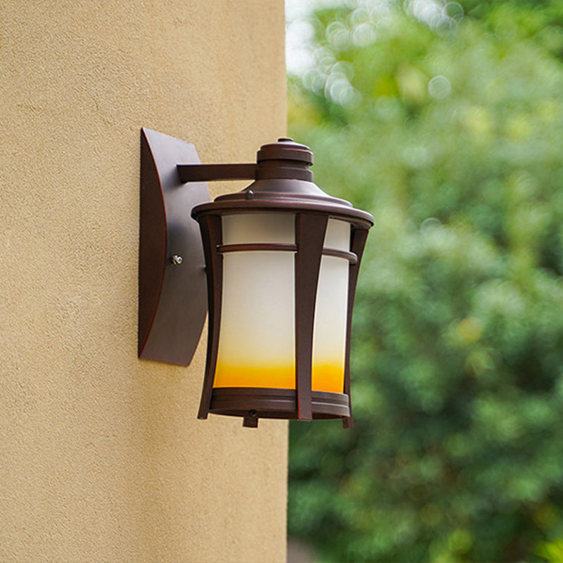 Frendorf | 1-Licht Wandleuchte Bauernhaus Glas Weiß/Weiß und Gelbes Glas Wandmontierte Beleuchtung in Kupfer für Innenhof