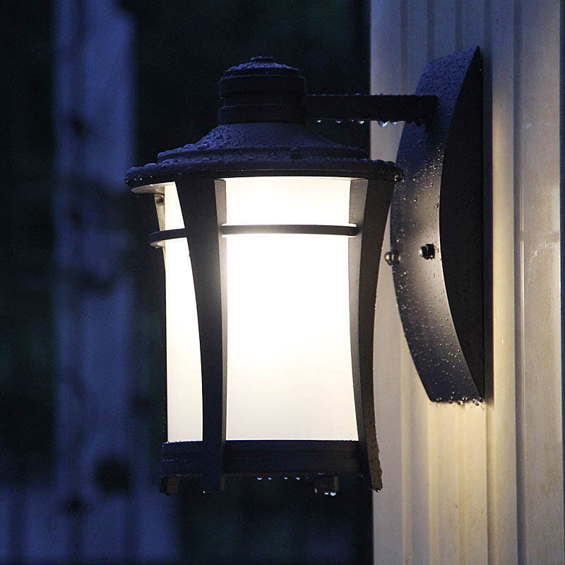 Frendorf | 1-Licht Wandleuchte Bauernhaus Glas Weiß/Weiß und Gelbes Glas Wandmontierte Beleuchtung in Kupfer für Innenhof