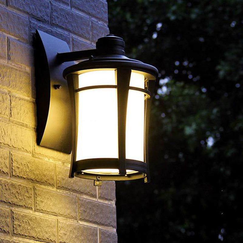 Frendorf | 1-Licht Wandleuchte Bauernhaus Glas Weiß/Weiß und Gelbes Glas Wandmontierte Beleuchtung in Kupfer für Innenhof