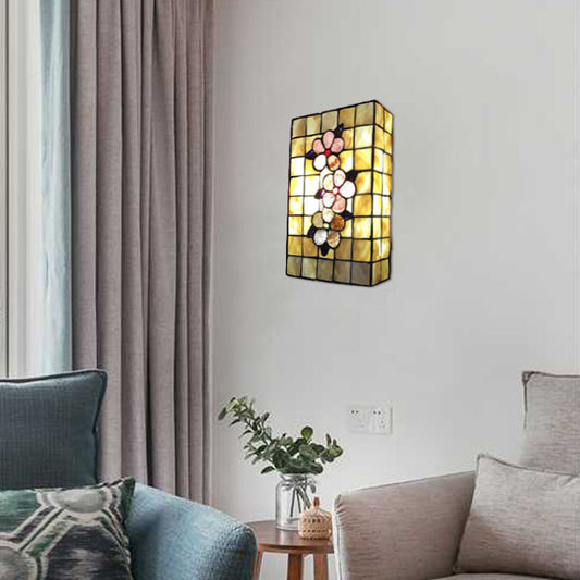 Frendorf | Rechteckige Wandbeleuchtung mit Muschel-Schirm 2 Glühbirnen Tiffany Wandmontierte Beleuchtung in Beige