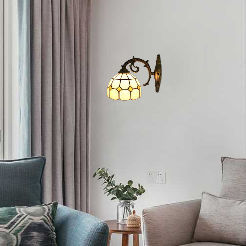 Frendorf | Gekromde Arm Wandlamp met Kom Geel Glas Schaduw 1 Licht Tiffany Wandverlichting
