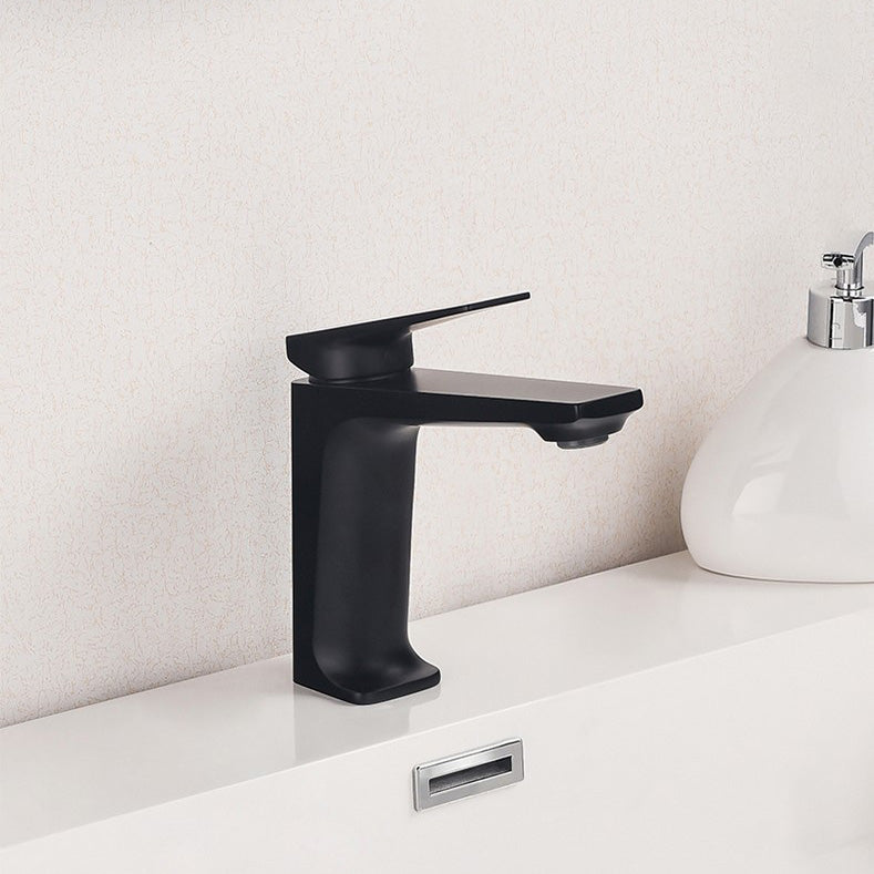 Frendorf | Glam Copper Vessel Faucet Lever Handles Niedriger Bogen Vessel Faucet für Badezimmer
