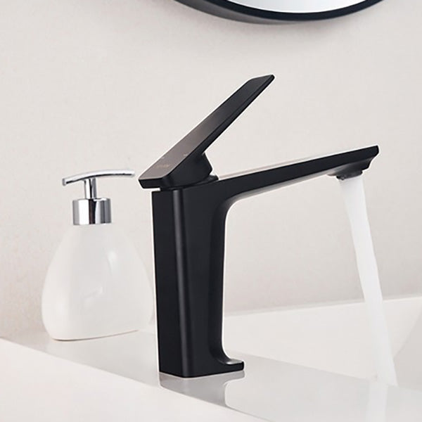 Frendorf | Glam Copper Vessel Faucet Lever Handles Niedriger Bogen Vessel Faucet für Badezimmer