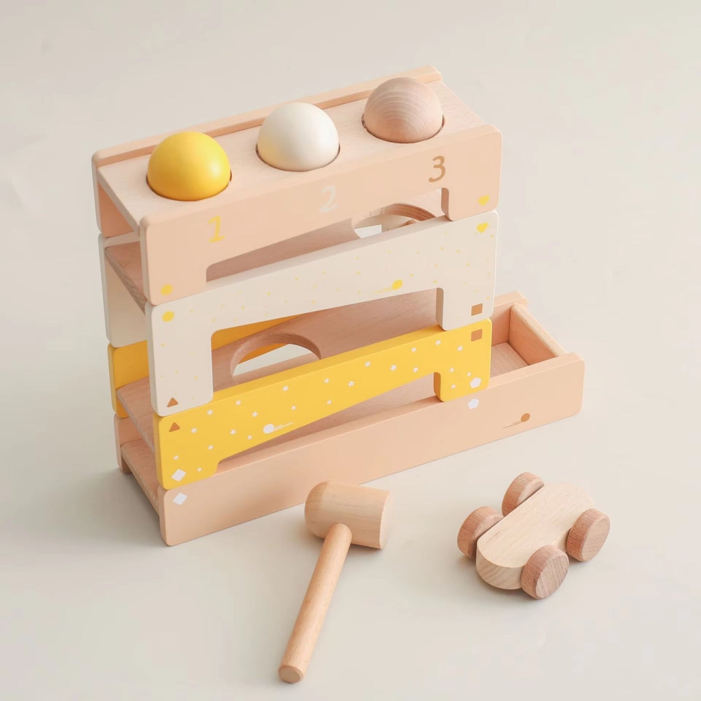 Frendorf | Motorik-Kugelbahn aus Holz mit Hammer und Auto – Spielschub