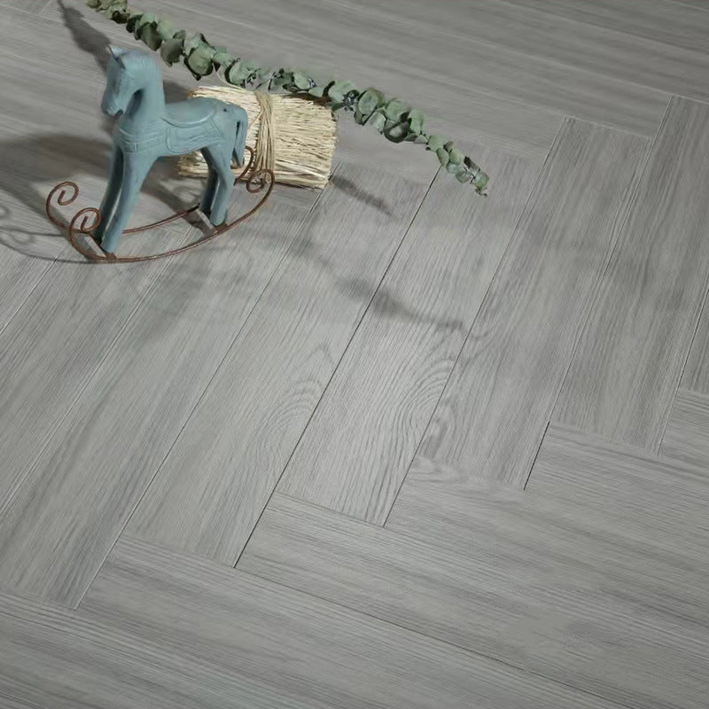 Frendorf | Rutschfester Laminatboden Holzlaminatdielenboden