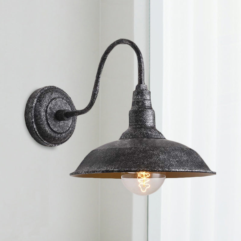 Frendorf | Antieke stijl schuurmuurlamp 1 licht ijzeren wandlamp met goose-neck arm in brons/roest voor slaapkamer