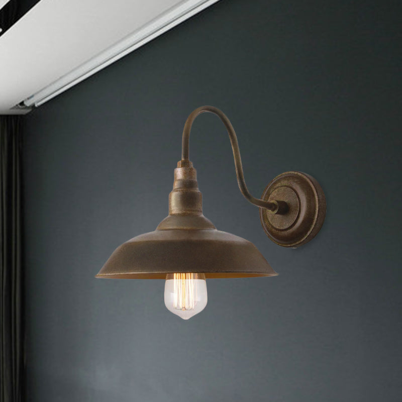 Frendorf | Antieke stijl schuurmuurlamp 1 licht ijzeren wandlamp met goose-neck arm in brons/roest voor slaapkamer