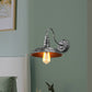 Frendorf | Antieke stijl schuurmuurlamp 1 licht ijzeren wandlamp met goose-neck arm in brons/roest voor slaapkamer