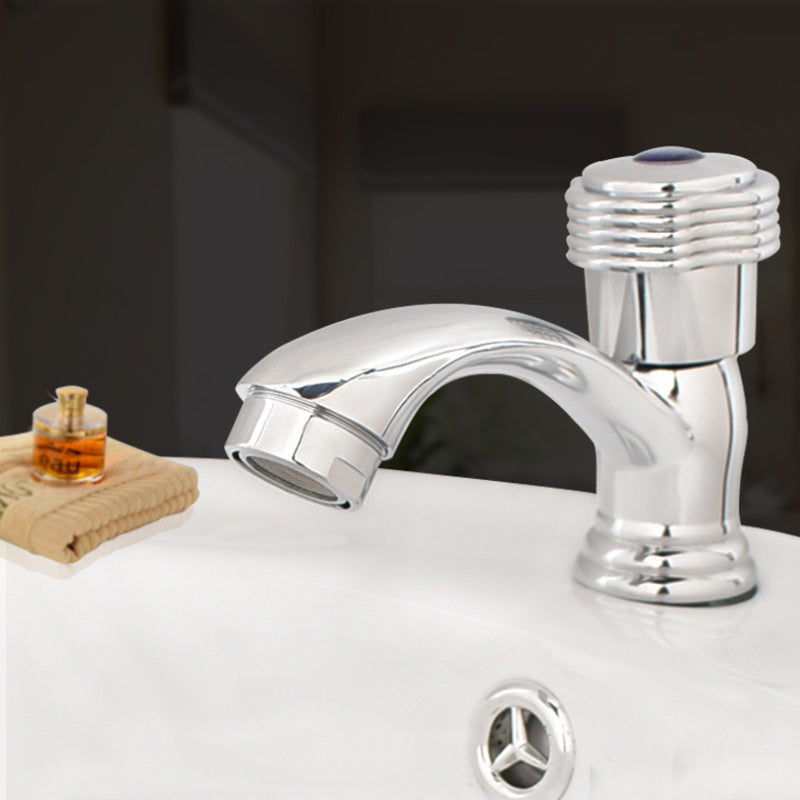 Frendorf | Zeitgenössischer Wasserhahn Knopf Griff Niedriger Bogen Zink Wasserhahn in Silber
