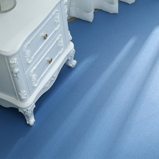 Frendorf | Peel- und Stick-PVC-Bodenbelag Niedrigglänzender PVC-Bodenbelag mit Stoffoptik