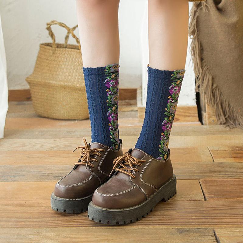 Frendorf | BloomSteps – Vintage-Stickersocken für stilvollen Komfort