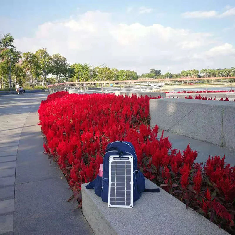 Frendorf | Solarpanel mit tragbarem USB-Akku, wasserdicht