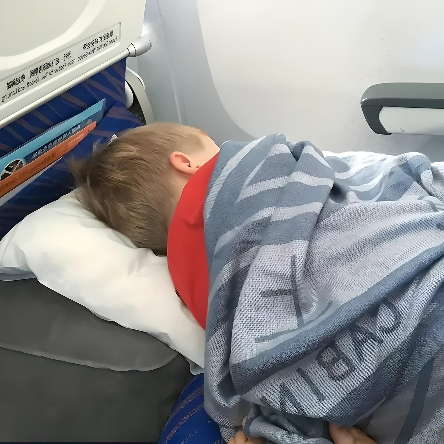 Frendorf | Aufblasbare Reisefußstütze | Ergonomisch, höhenverstellbar & kompakt für Flugzeuge, Züge, Busse & Büroeinsatz