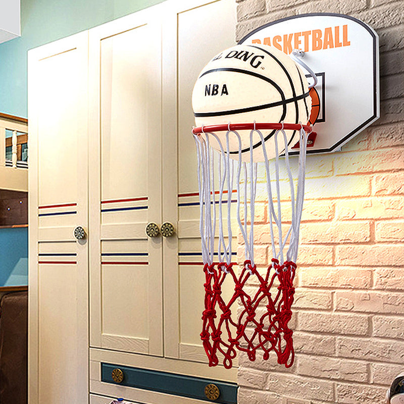 Frendorf | Cartoon Korb Rahmen Form Wand Licht Seil 1 Kopf Schlafzimmer Wandleuchte in Rot mit Basketball Opalglas Schirm