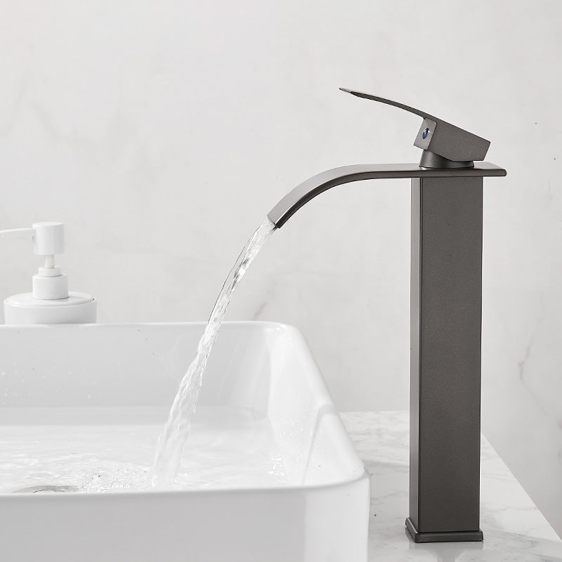 Frendorf | Waschbecken Wasserfall Auslauf Einhandarmatur mit LED Licht