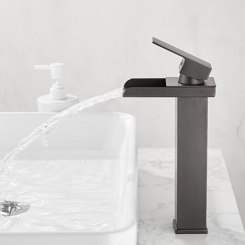 Frendorf | Waschbecken Wasserfall Auslauf Einhandarmatur mit LED Licht