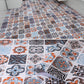 Frendorf | Modern Vinylbodenplanken zum Abziehen und Aufkleben Geometrisch bedruckter PVC-Bodenbelag