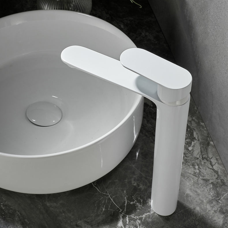 Frendorf | Badezimmer Waschbecken Armatur Hebelgriff Messing Einfarbige Badezimmerarmatur