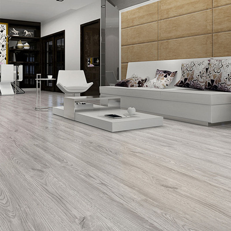 Frendorf | Holzlook PVC-Bodenbelag Niedrigglanz Peel and Stick Vinylboden