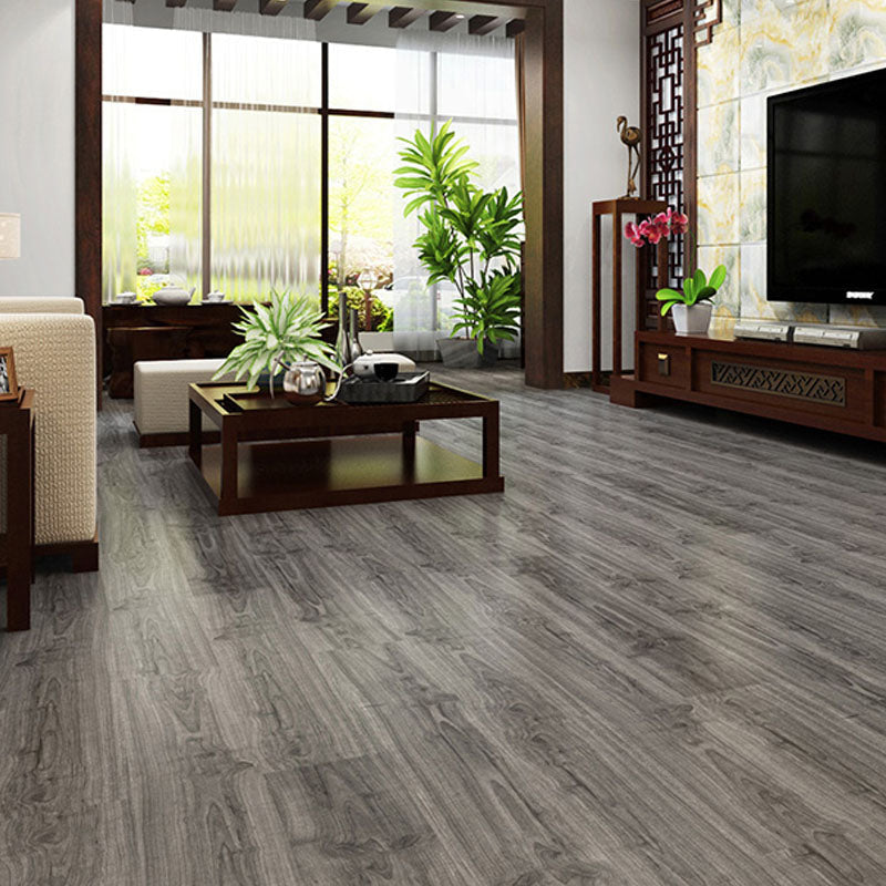Frendorf | Holzlook PVC-Bodenbelag Niedrigglanz Peel and Stick Vinylboden