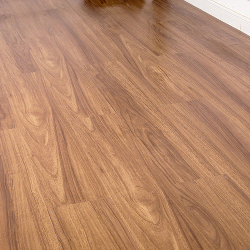 Frendorf | Glattes PVC-Bodenbelag Peel and Stick Holzlook Rechteck Vinylboden