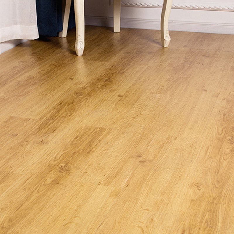 Frendorf | Glattes PVC-Bodenbelag Peel and Stick Holzlook Rechteck Vinylboden