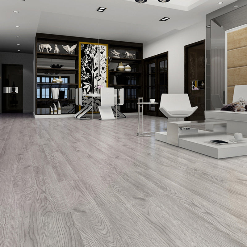 Frendorf | PVC-Bodenbelag Peel and Stick Glatte Holzoptik Rechteck Vinylboden