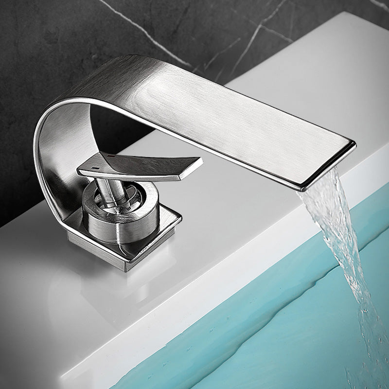 Frendorf | Einzigartiger Badezimmer Wasserfallauslauf Messing Waschbeckenarmatur