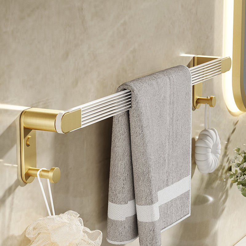 Frendorf | Modernes Badezimmerzubehörset aus Goldmetall und Acryl Badezubehörset