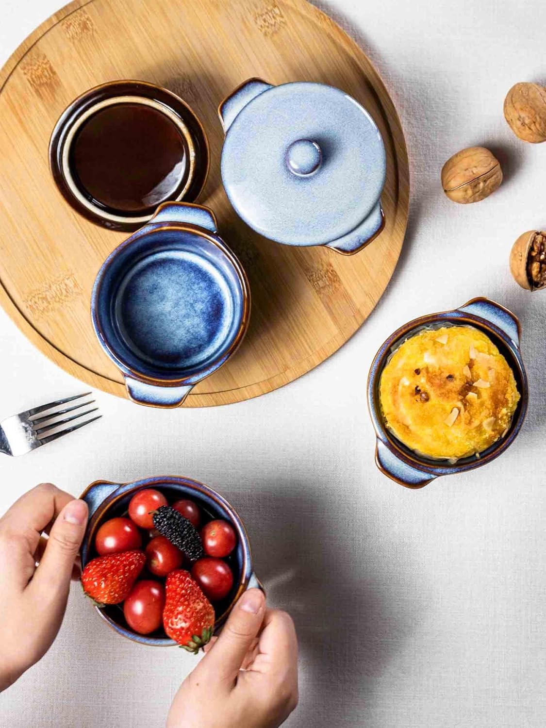 Frendorf | Blumen Keramikbecher mit Griff, 15,5x23,5 cm, elegantes vintage-inspiriertes Design, langlebig und hitzebeständig, perfekt für Kaffee, Tee und heiße Getränke, ideal für Zuhause, Büro und Geschenk Kollektionen