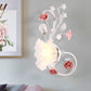 Landhaus Wellenförmige Wandbeleuchtung 1 Glühbirne Weißes Glas Wandmontierte Lampe mit Rosa Rose für Schlafzimmer, Links/Rechts