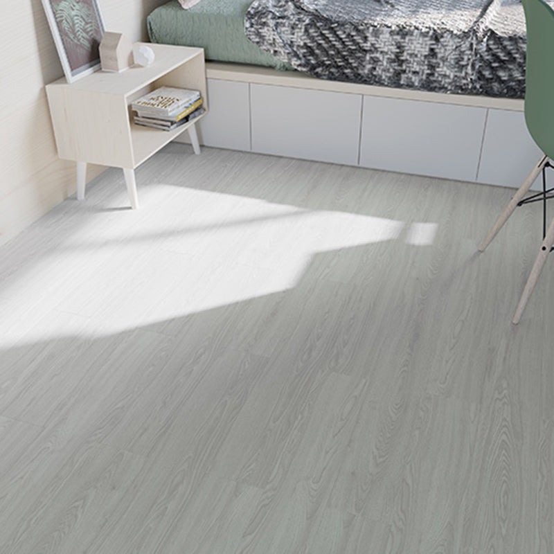 Frendorf | Peel and Stick PVC Bodenbelag Glatte Holzoptik Effekt Rutschsichere Vinylböden