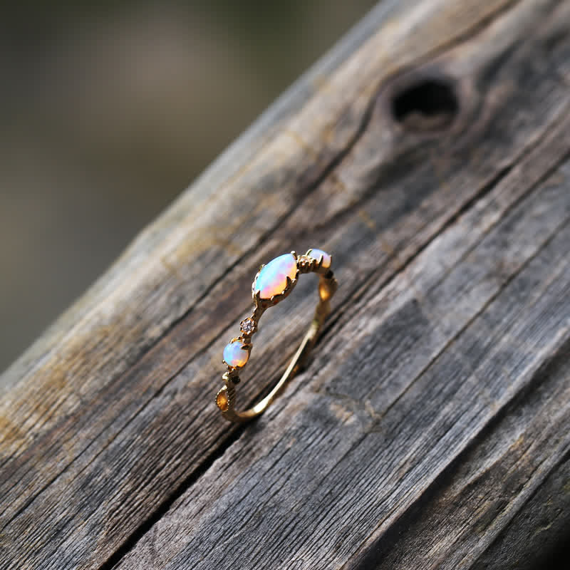 Frendorf | "Liebe und Aufrichtigkeit" - Opal Vintage-Ring - Isabella