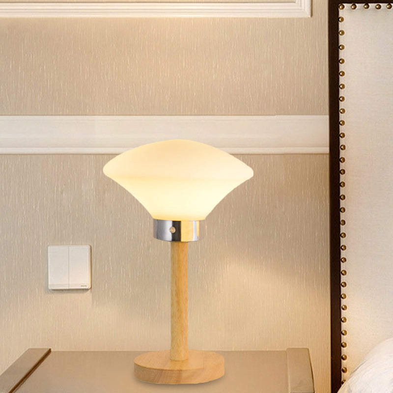 Globe/Zylinder/Quadratische Nachttischlampe Modernist Satinierte Glas 1 Licht Holz Nachttischlampe für Nachtseite