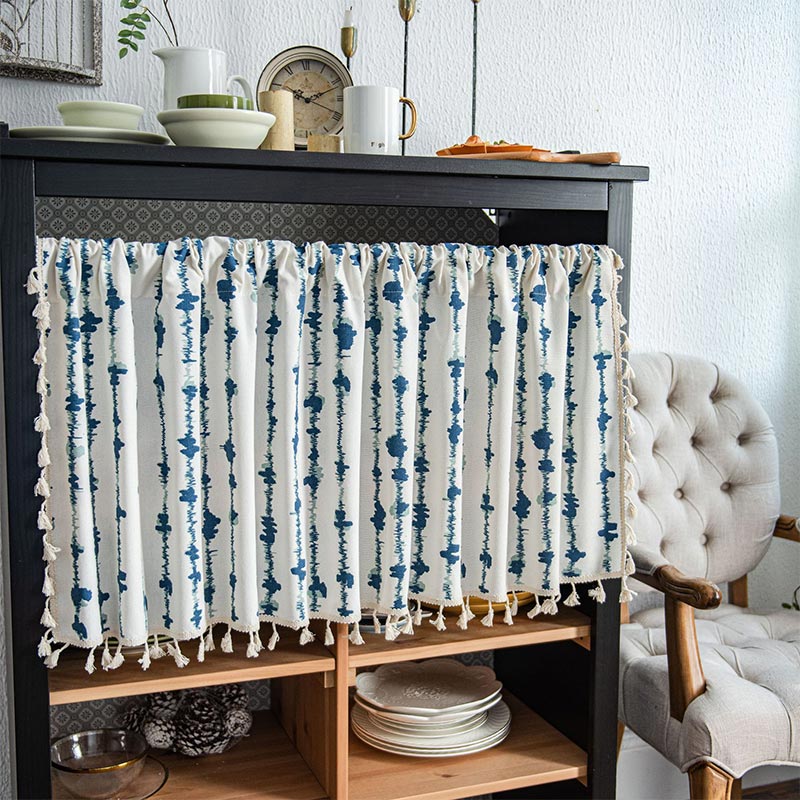Blaue EKG Quasten Schrank Vorhang