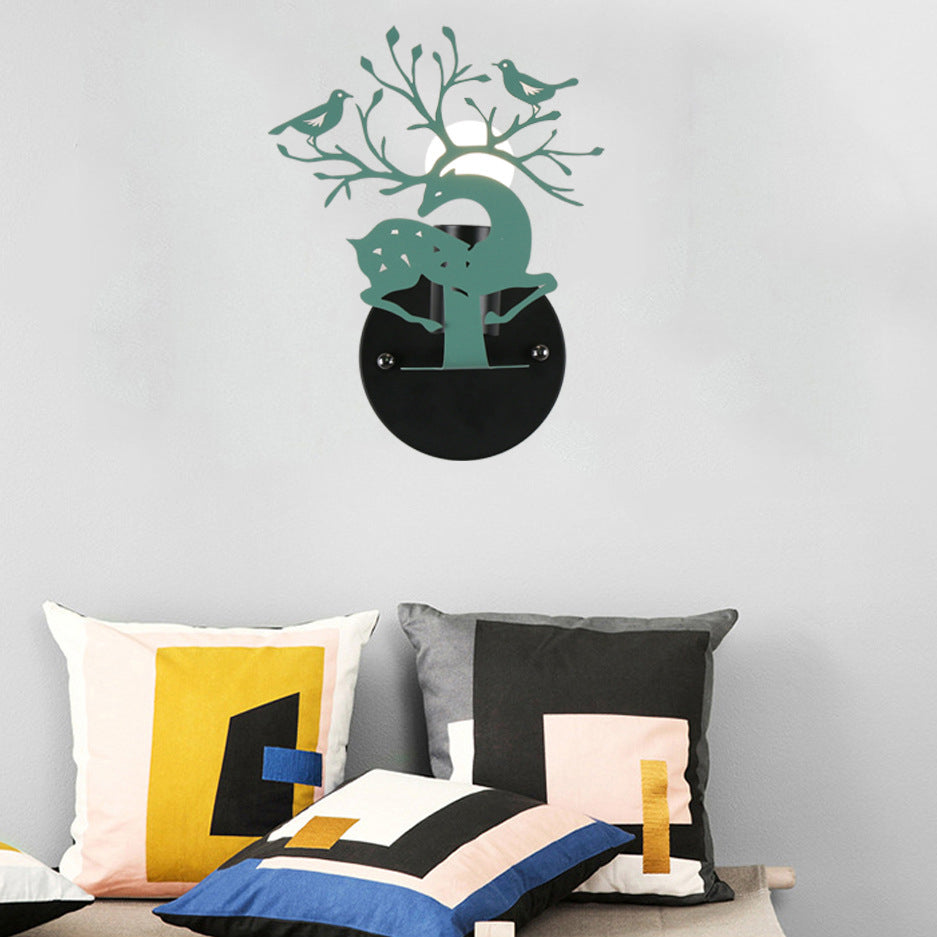 Frendorf | Sika Deer Kindergarten Wandlampe mit Branche & Vogel Metall 1 Licht Tier Lampe