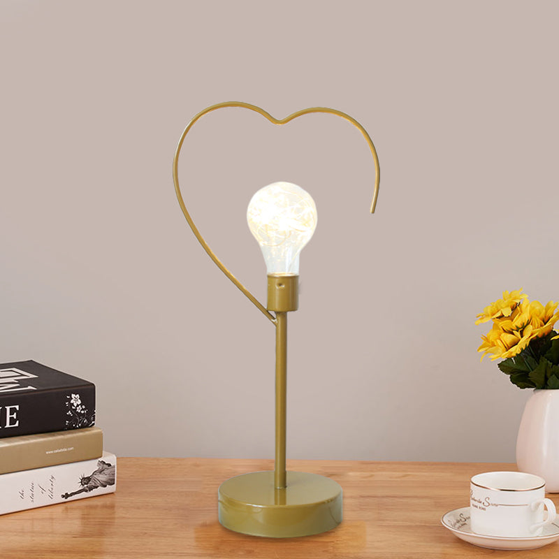 Nachttisch Stecker-LED-Tischlampe Kinderstil Schwarz/Gold Nachttischlicht mit Stern/Liebendem Herzen Eisenrahmen