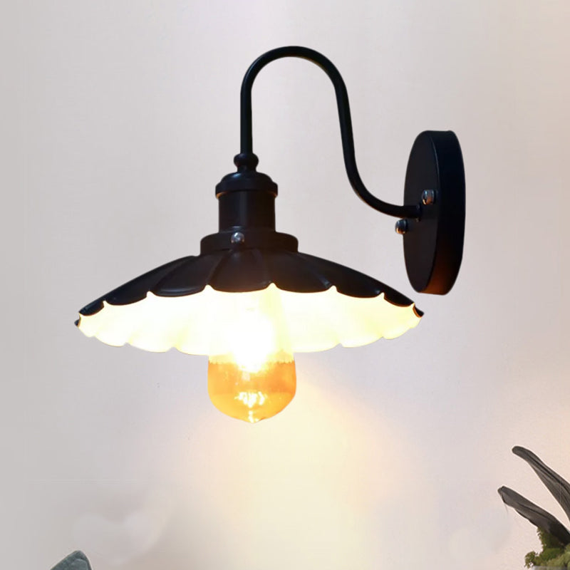 Frendorf | Gooseneck Metall Wand Scone Licht Industrie 9.5"/13" W 1 Licht Flur Wandlampe mit gewelltem Schirm in Schwarz
