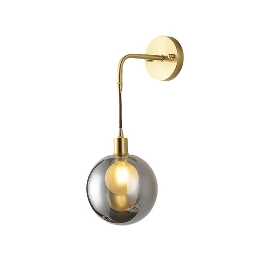 Frendorf | 1 Licht Ecken Wandlampe Postmodern Messing Finish Wandmontierte Lampe mit Orb Rauchgrau Glas Schirm