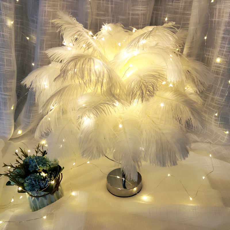 Palm Tree Feather Tischbeleuchtung Modern Romantisch Pink/Weiß LED Nachttischlampe mit K9 Kristall Tropfen