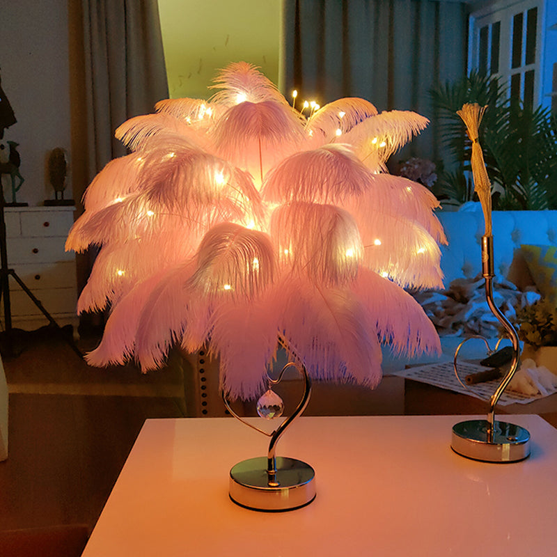 Palm Tree Feather Tischbeleuchtung Modern Romantisch Pink/Weiß LED Nachttischlampe mit K9 Kristall Tropfen