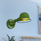 Frendorf | Metallic Dome Shade Wandverlichting Vintage Stijl 1 Licht Slaapkamer Draaibare Wandlamp met Ring in Wit/Rood