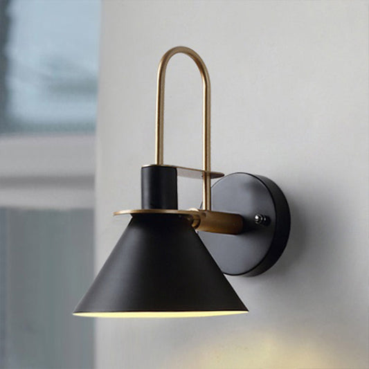Frendorf | Funnel Shade Metallic Wandlamp Modernistische Stijl 1 Hoofdlamp Gang Sconce Verlichting in Zwart/Wit